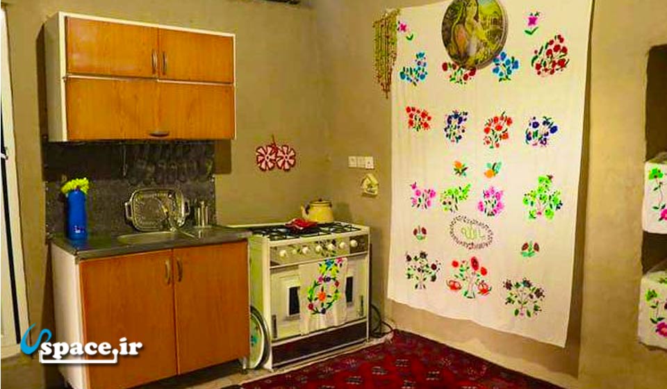 نمای آشپزخانه واحد شماره سه اقامتگاه بوم گردی رحیلا - گالیکش - روستای سرچشمه
